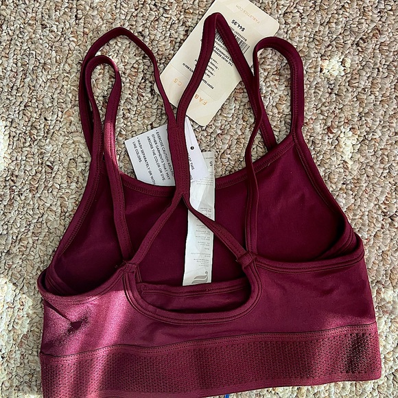 Fabletics sports bra - Picture 3 of 3